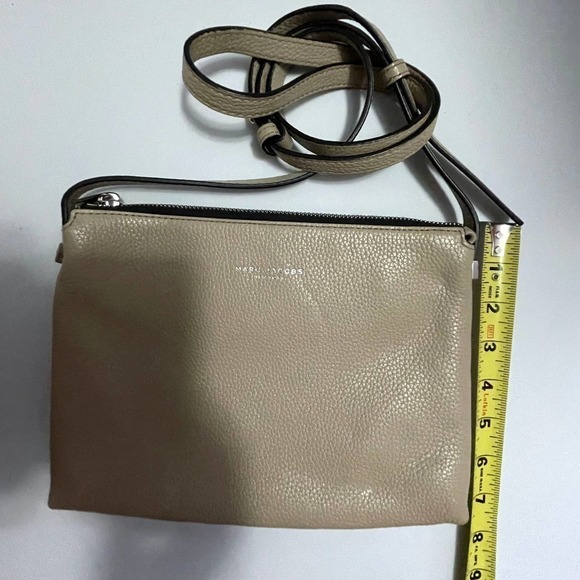 marc Jacobs Taupe Leather Crossbody Handbag - Picture 8 of 10